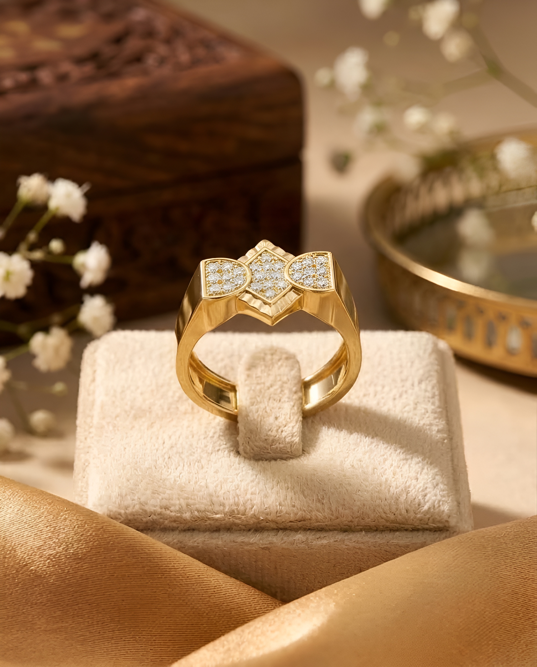 Crownline Diamond Gents Ring.